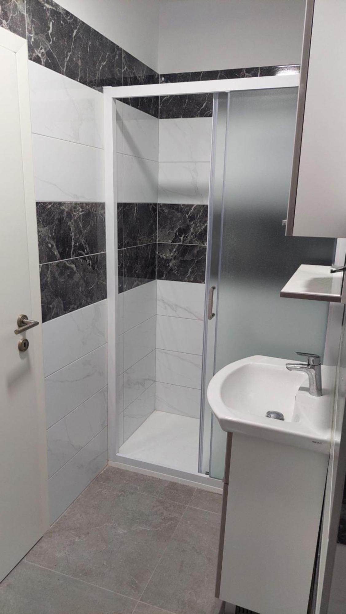 Room With Private Toilet And Balcony In City Center In Shared Apartment Split Exterior foto